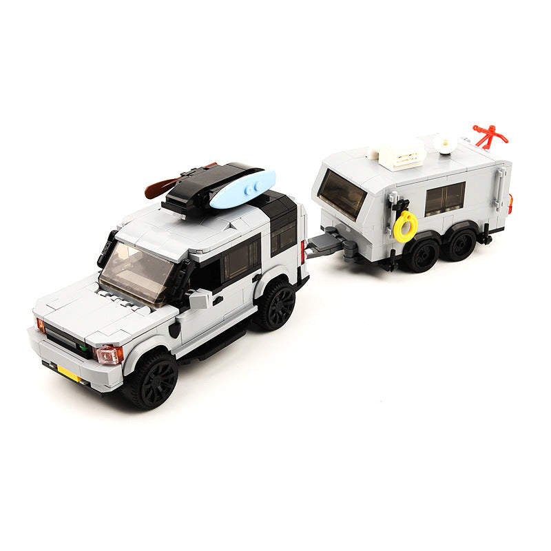 Discovery 436 Pieces with optional camping trailer